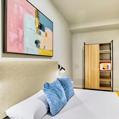 Olivia By Gaiarooms Apartman *