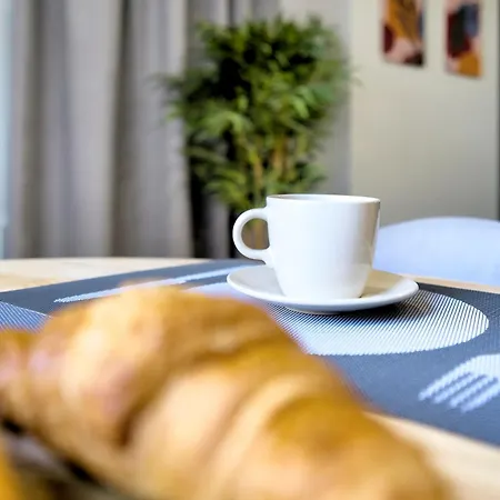 Olivia By Gaiarooms Apartman