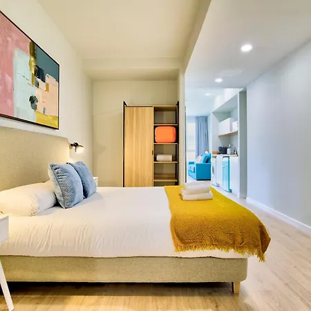 Olivia By Gaiarooms Apartman *