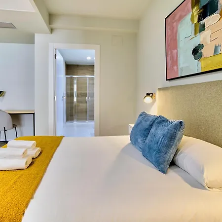 Olivia By Gaiarooms Apartment
