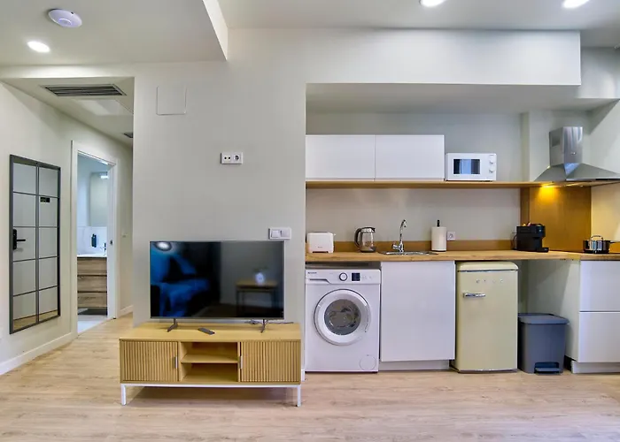 Olivia By Gaiarooms דירה