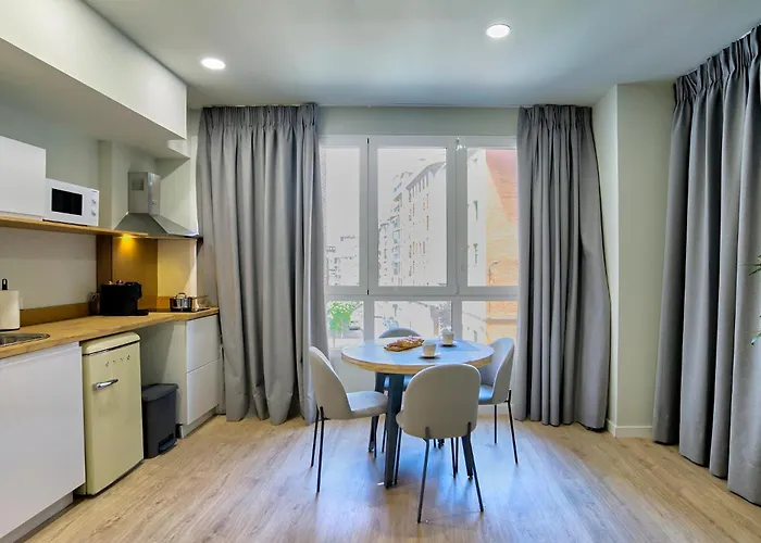 公寓 Olivia By Gaiarooms